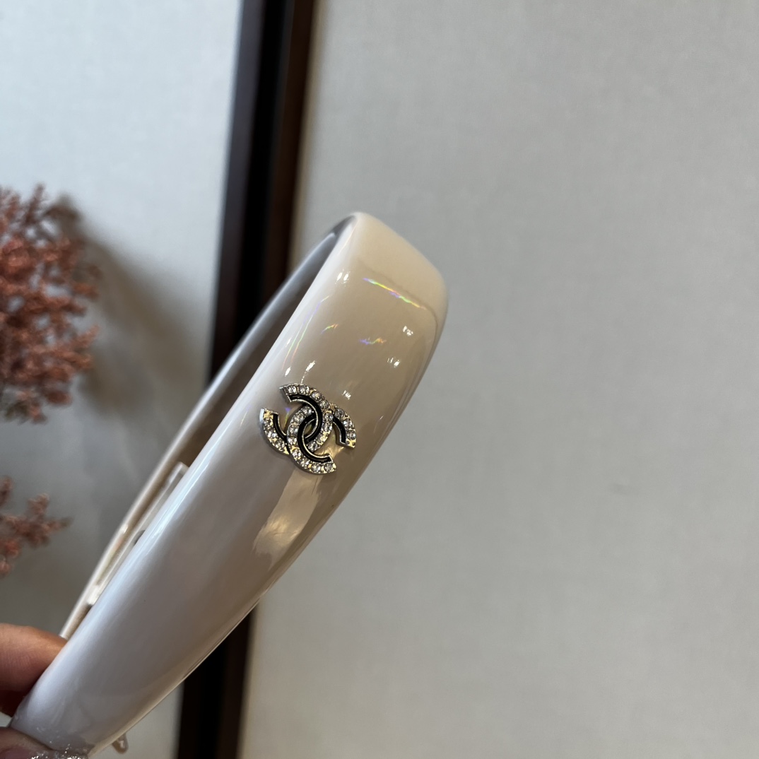 🆕

Chanel香奈儿发箍