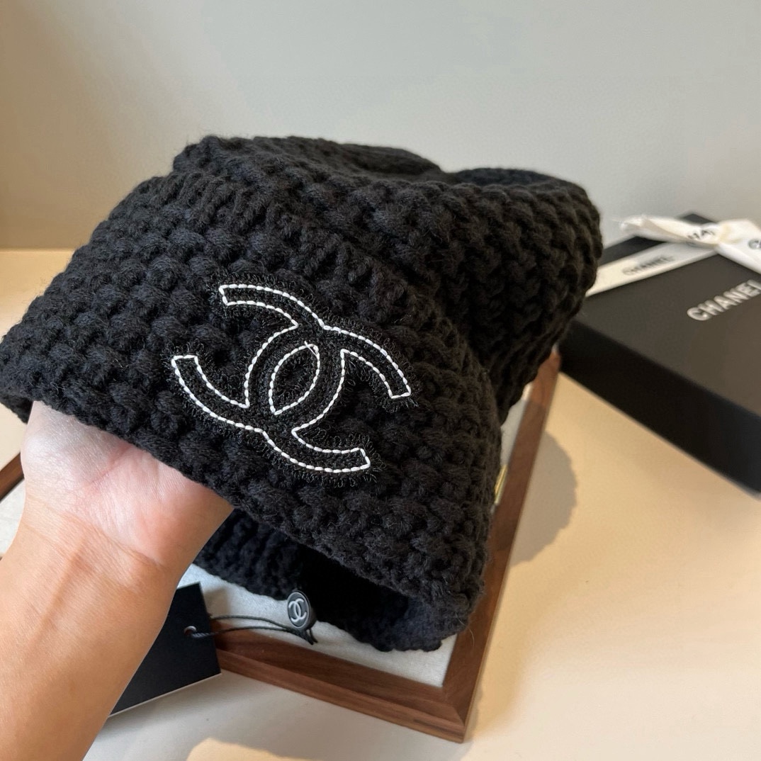 🆕

Chanel香奈儿针织毛线帽