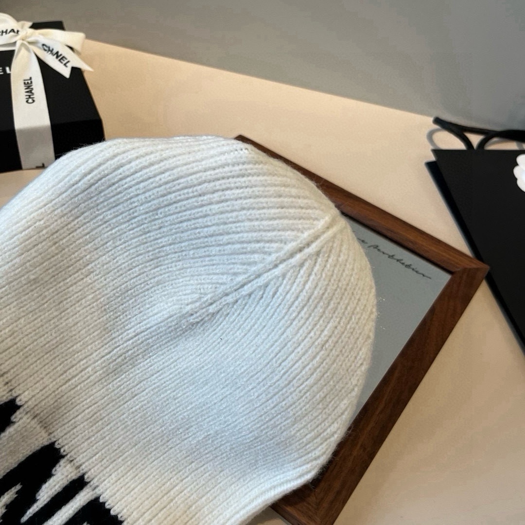 🆕

Chanel香奈儿针织毛线帽