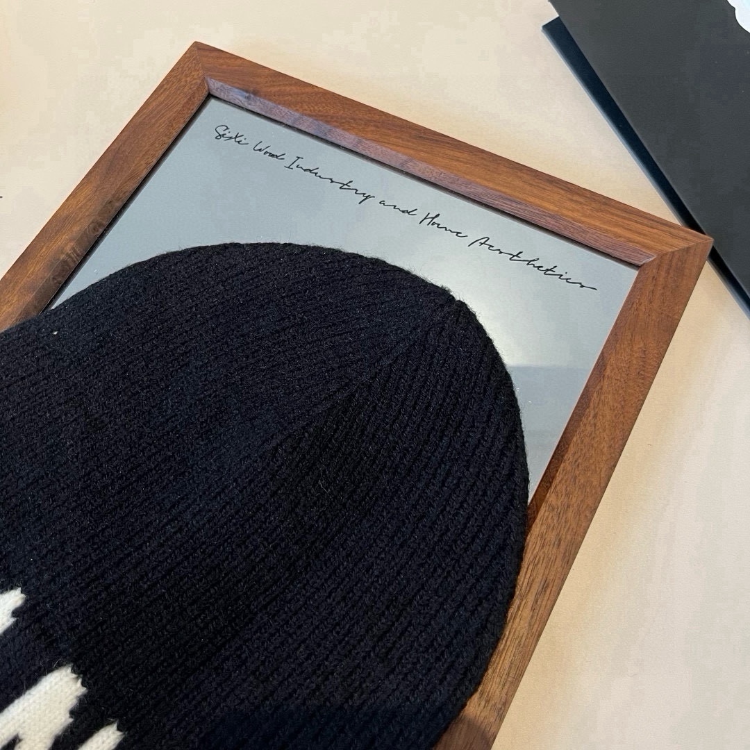 🆕

Chanel香奈儿针织毛线帽