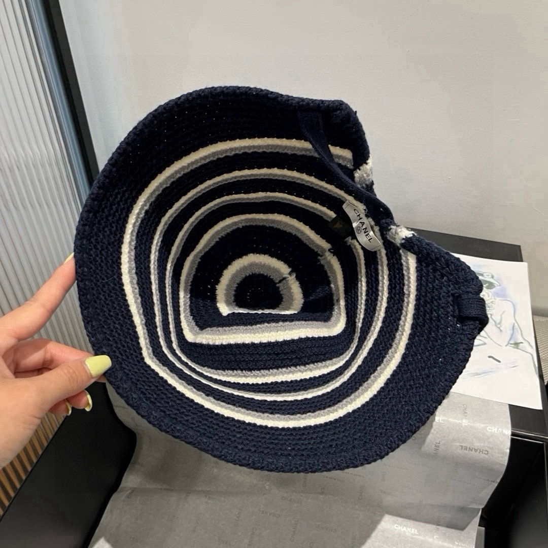 🆕

香奈儿新款针织渔夫帽，头围57cm
