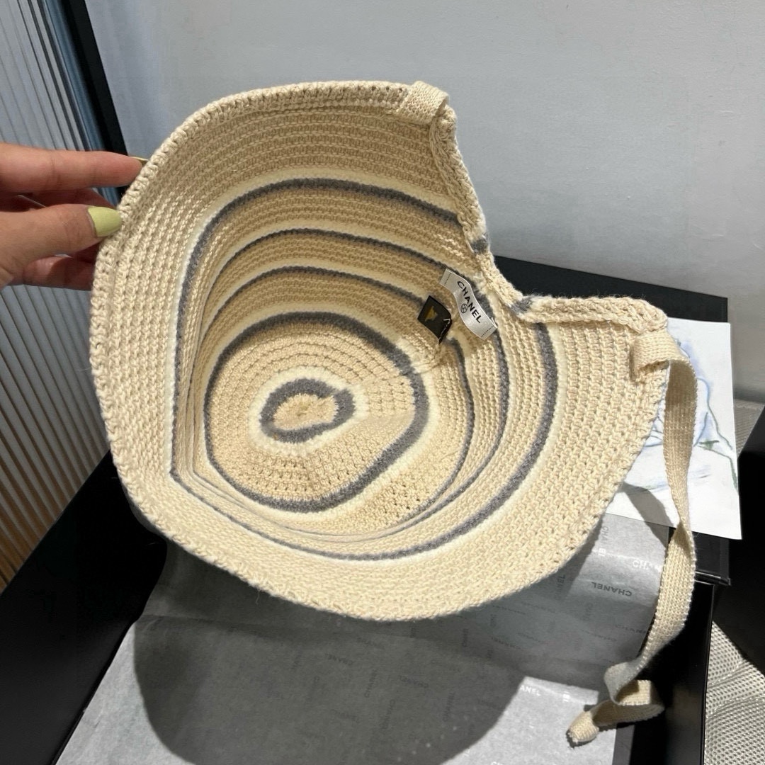 🆕

香奈儿新款针织渔夫帽，头围57cm
