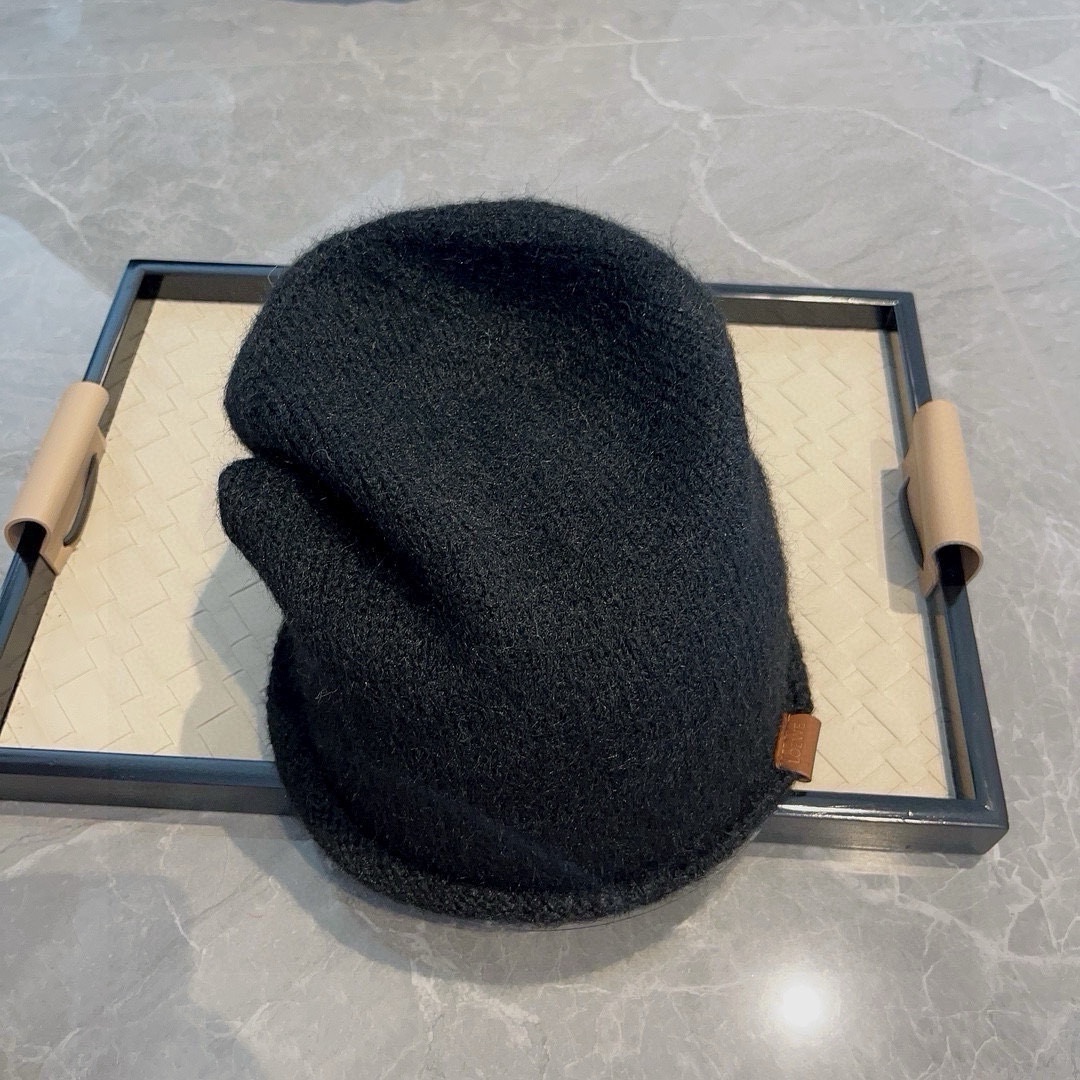 🆕
LOEWE罗意威秋冬新款毛线帽，嘻哈风针织帽，男女款毛线帽 4个色