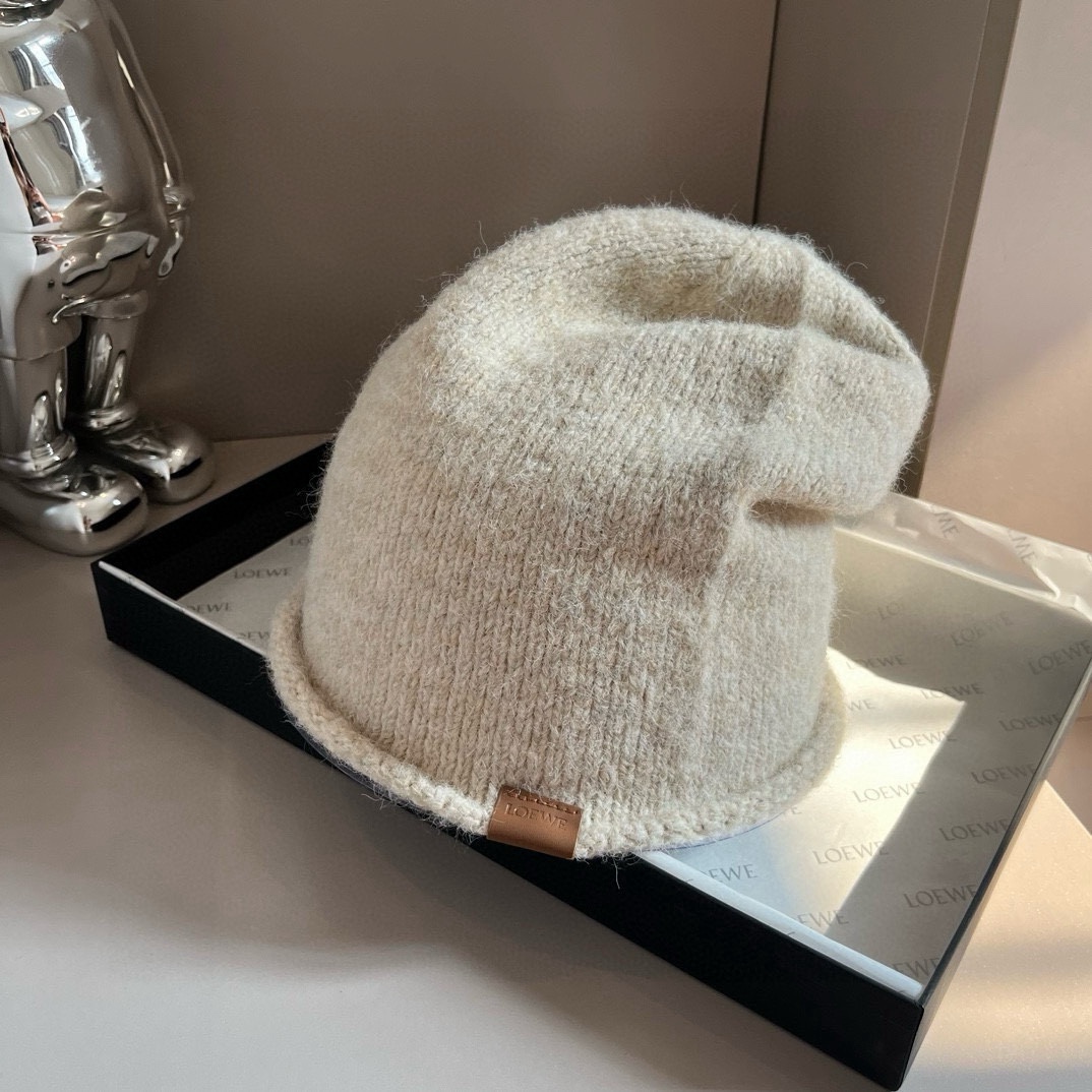 🆕
LOEWE罗意威秋冬新款毛线帽，嘻哈风针织帽，男女款毛线帽 4个色