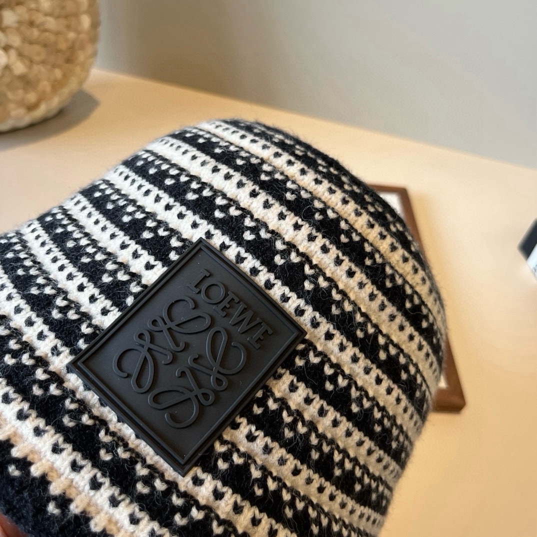 🆕

罗意威新款渔夫帽，头围57cm