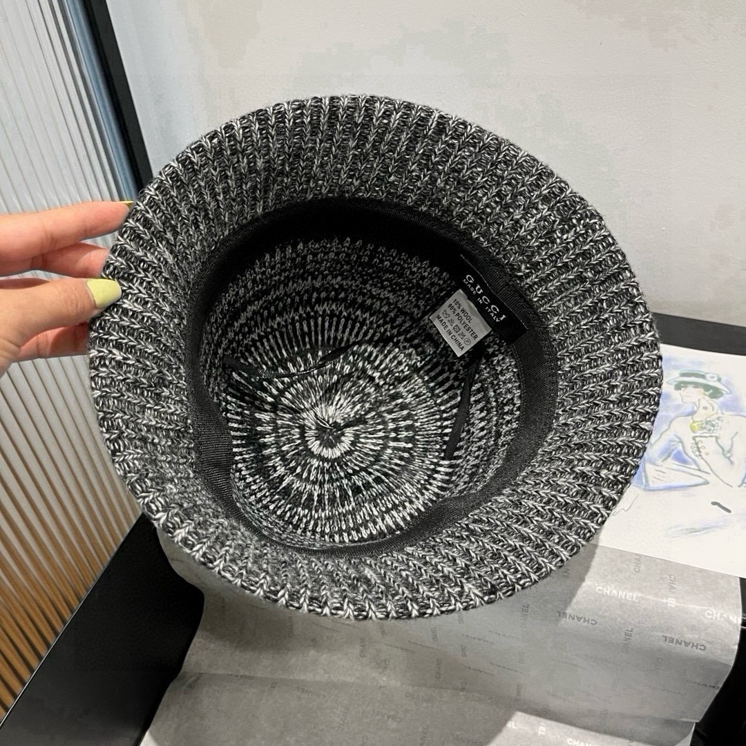 🆕

Gucci古奇新款毛毛混色渔夫帽，秋冬必备，百搭款，头围57cm