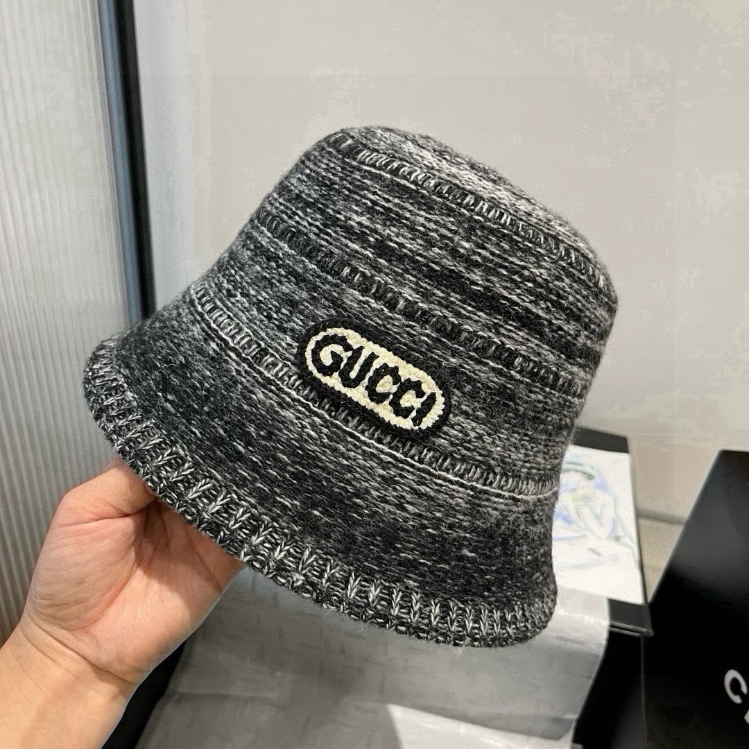 🆕

Gucci古奇新款毛毛混色渔夫帽，秋冬必备，百搭款，头围57cm