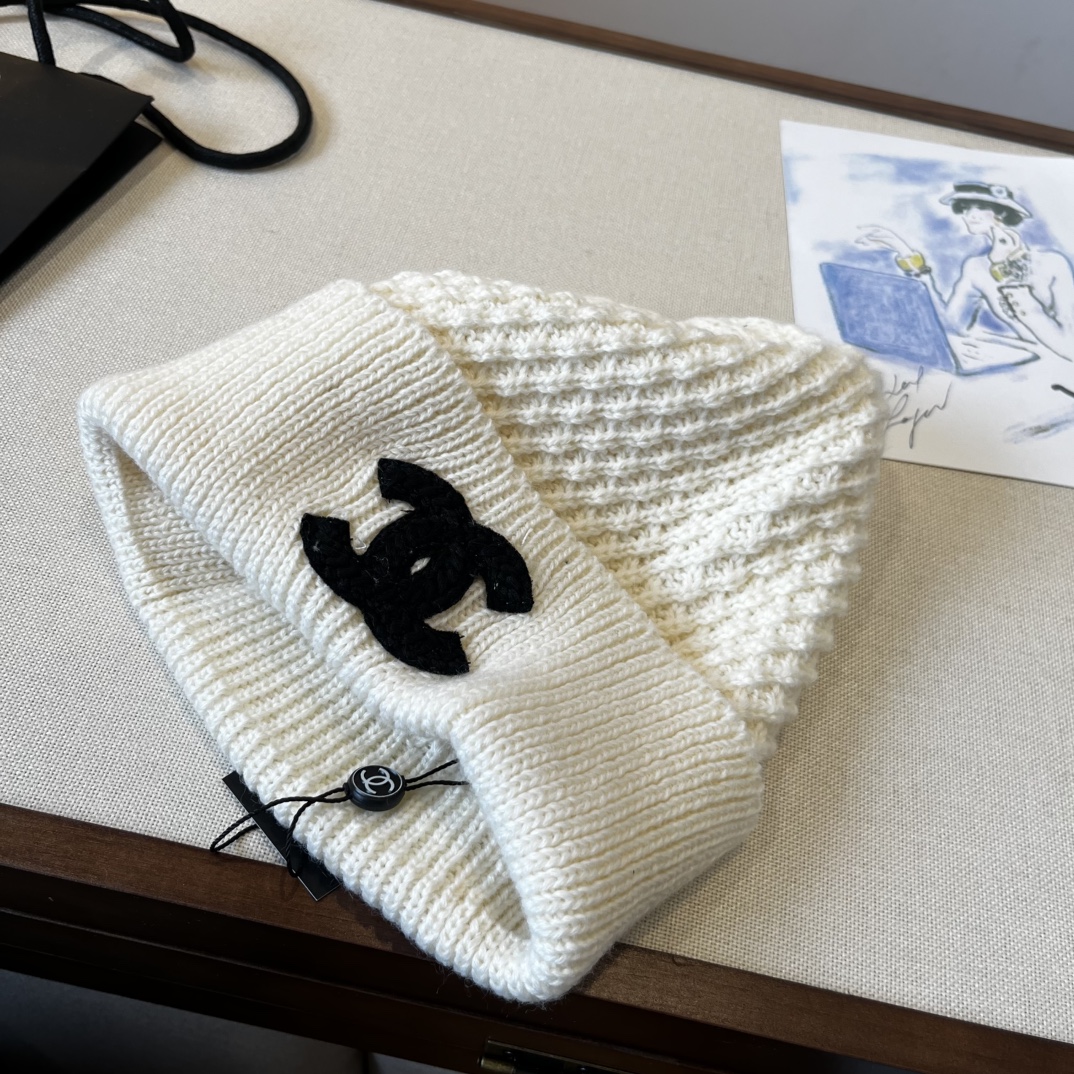 🆕

Chanel香奈儿针织毛线帽