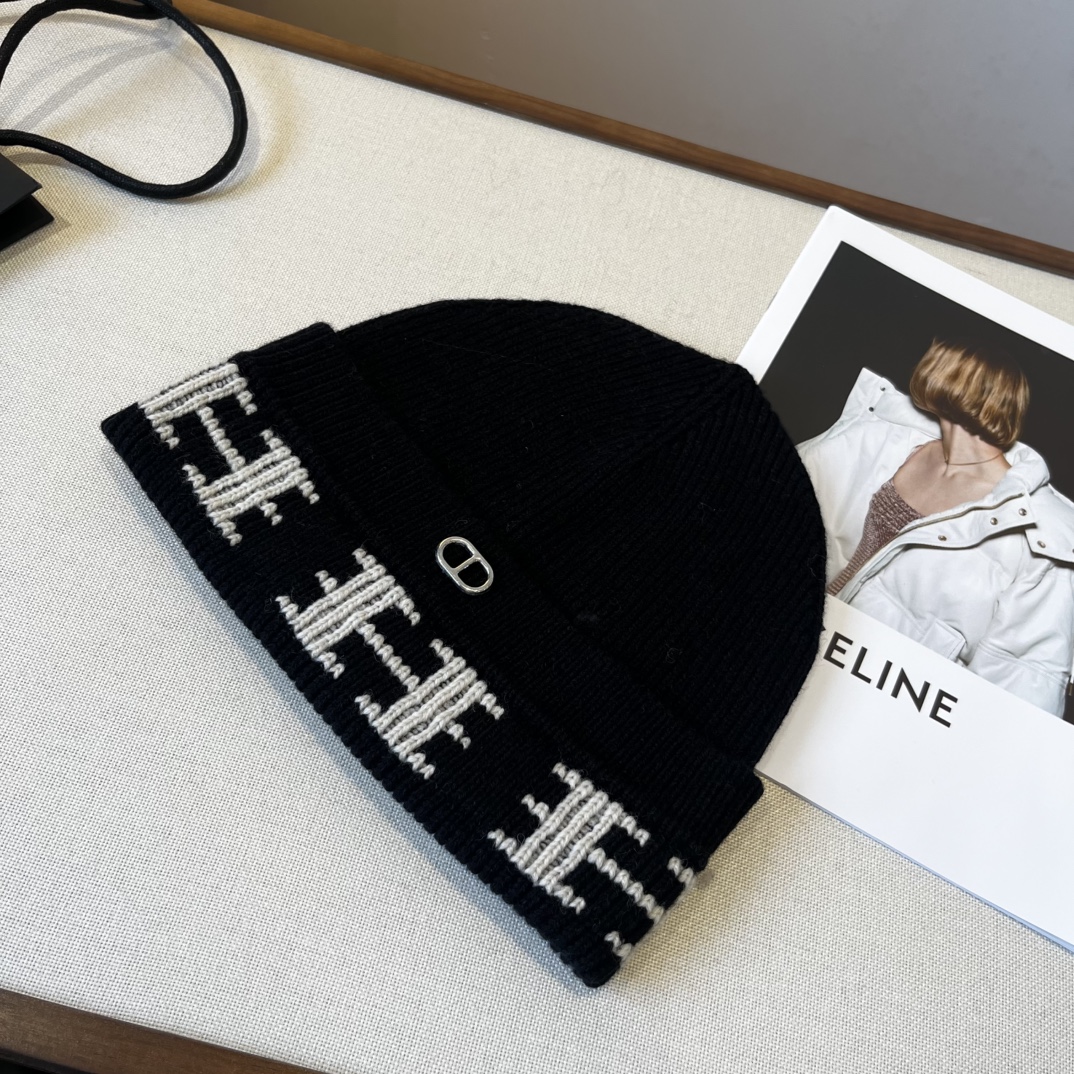 🆕

Hermes爱马仕新款针织毛线帽