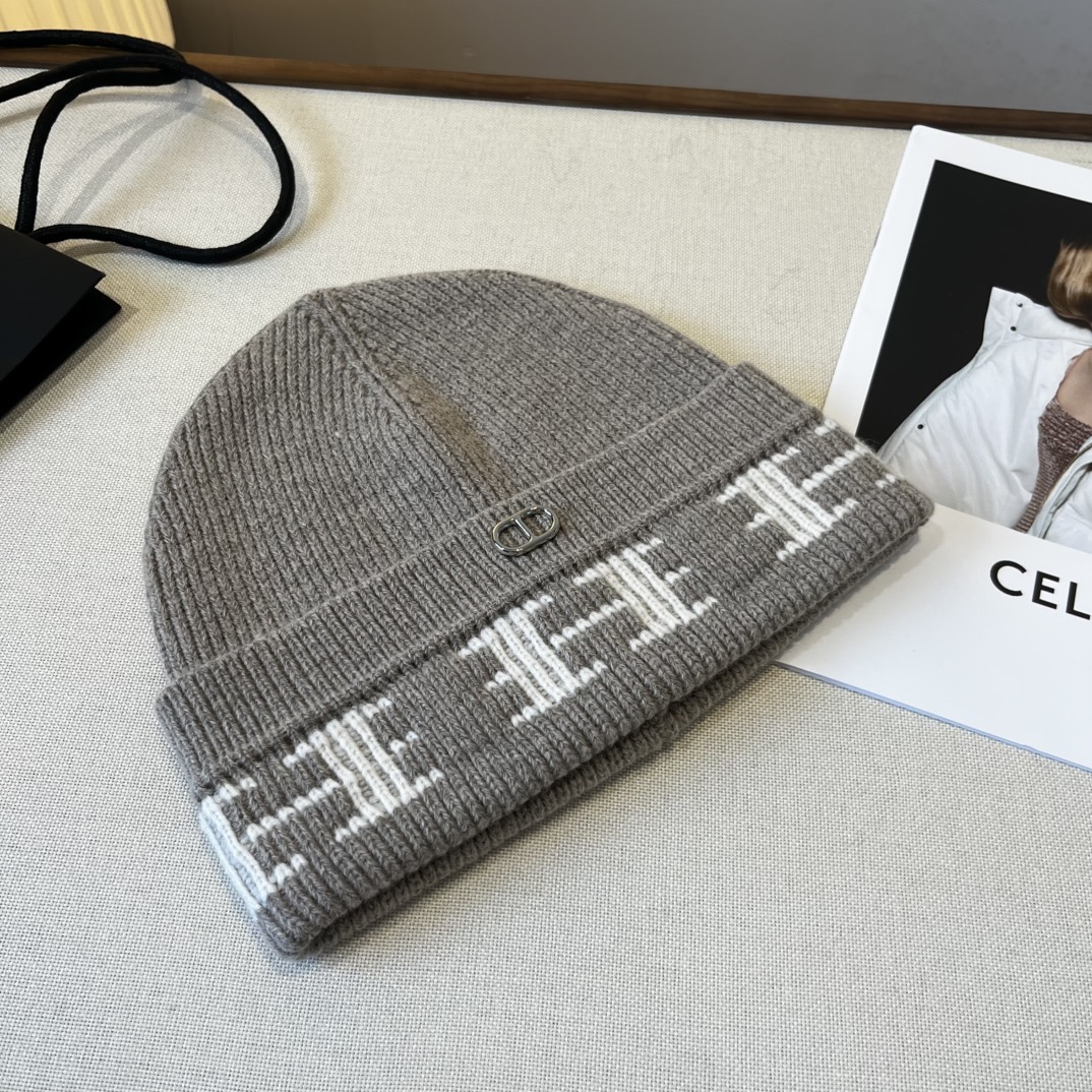 🆕

Hermes爱马仕新款针织毛线帽