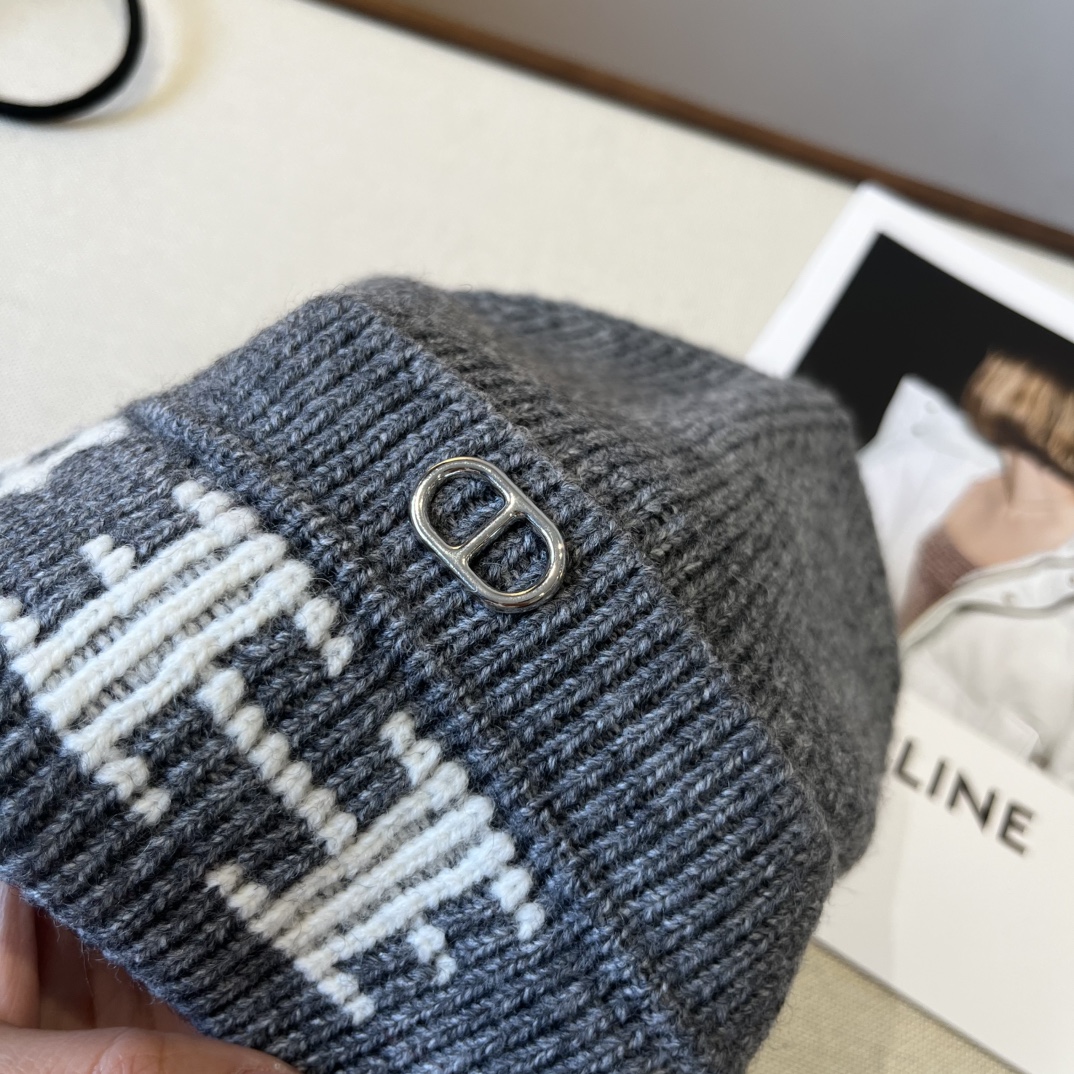 🆕

Hermes爱马仕新款针织毛线帽