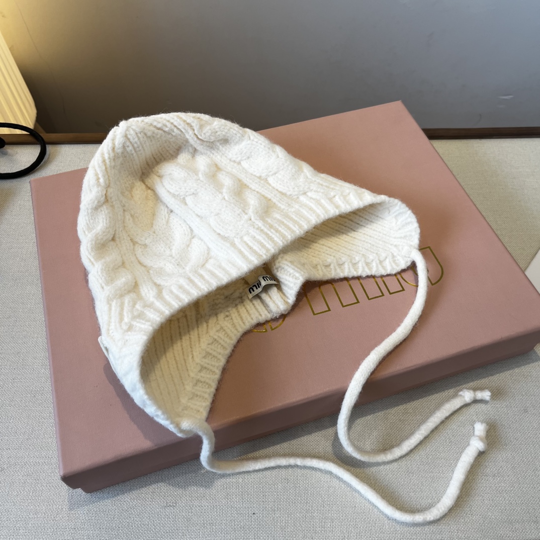 🆕

缪缪针织毛线帽、护耳帽