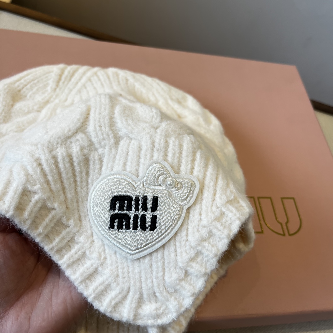 🆕

缪缪针织毛线帽、护耳帽