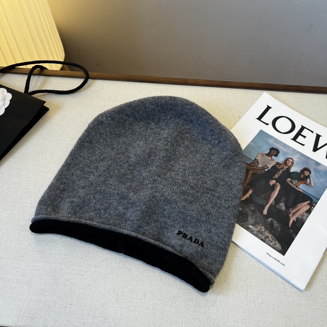 🆕

普拉达新款羊毛帽，中性款毛线帽，百分百羊毛面料%🦙