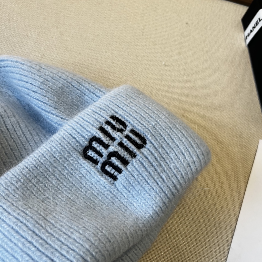 🆕

缪缪miumiu新款毛线帽