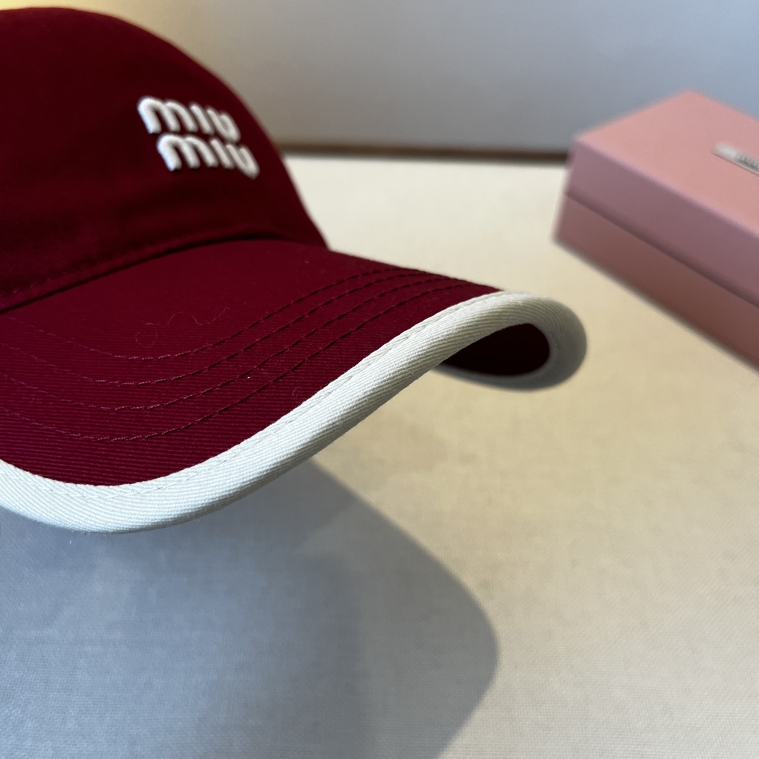 🆕

miumiu缪缪新款鸭舌帽，25年专柜新款，头围57cm