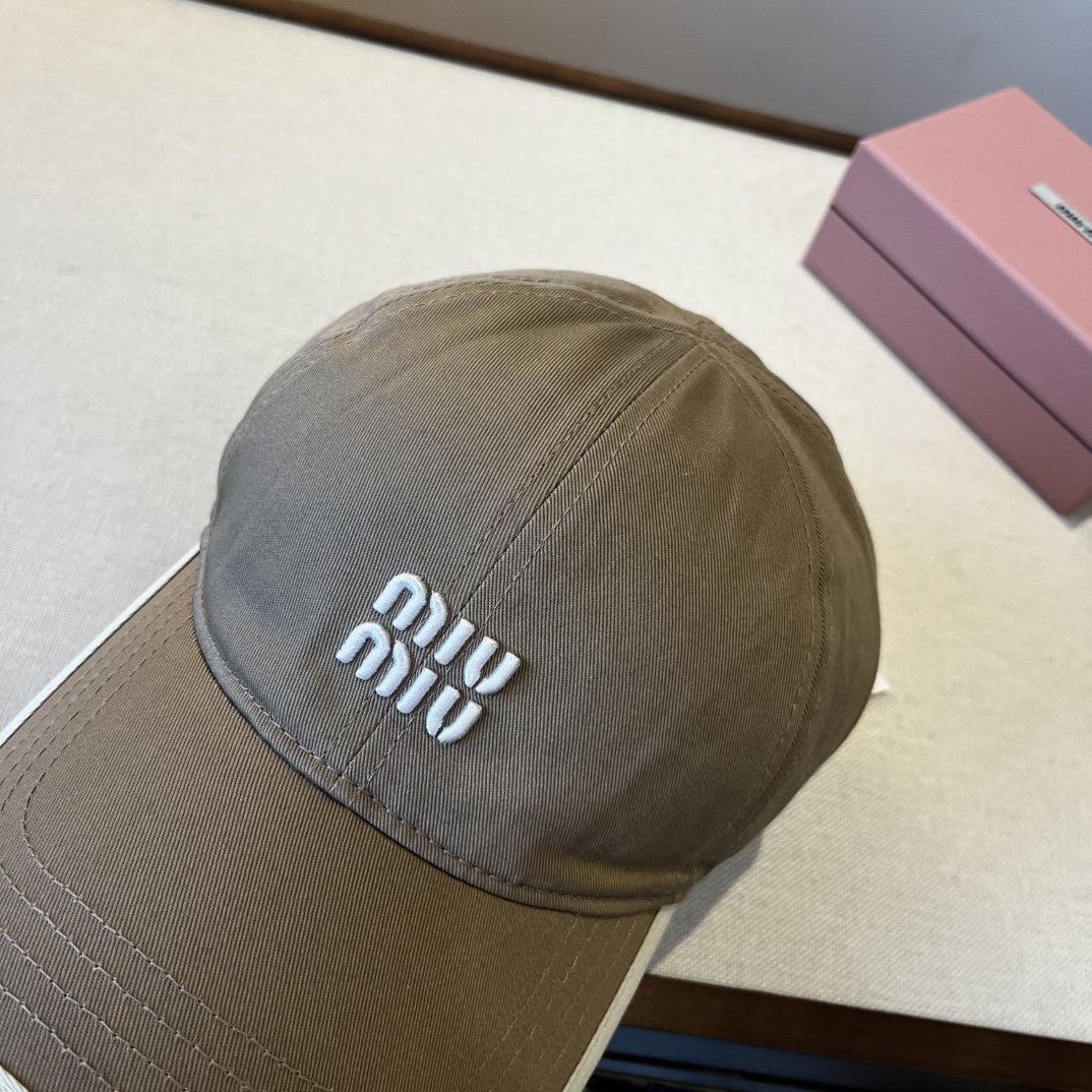 🆕

miumiu缪缪新款鸭舌帽，25年专柜新款，头围57cm