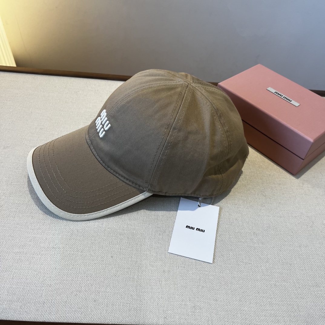 🆕

miumiu缪缪新款鸭舌帽，25年专柜新款，头围57cm