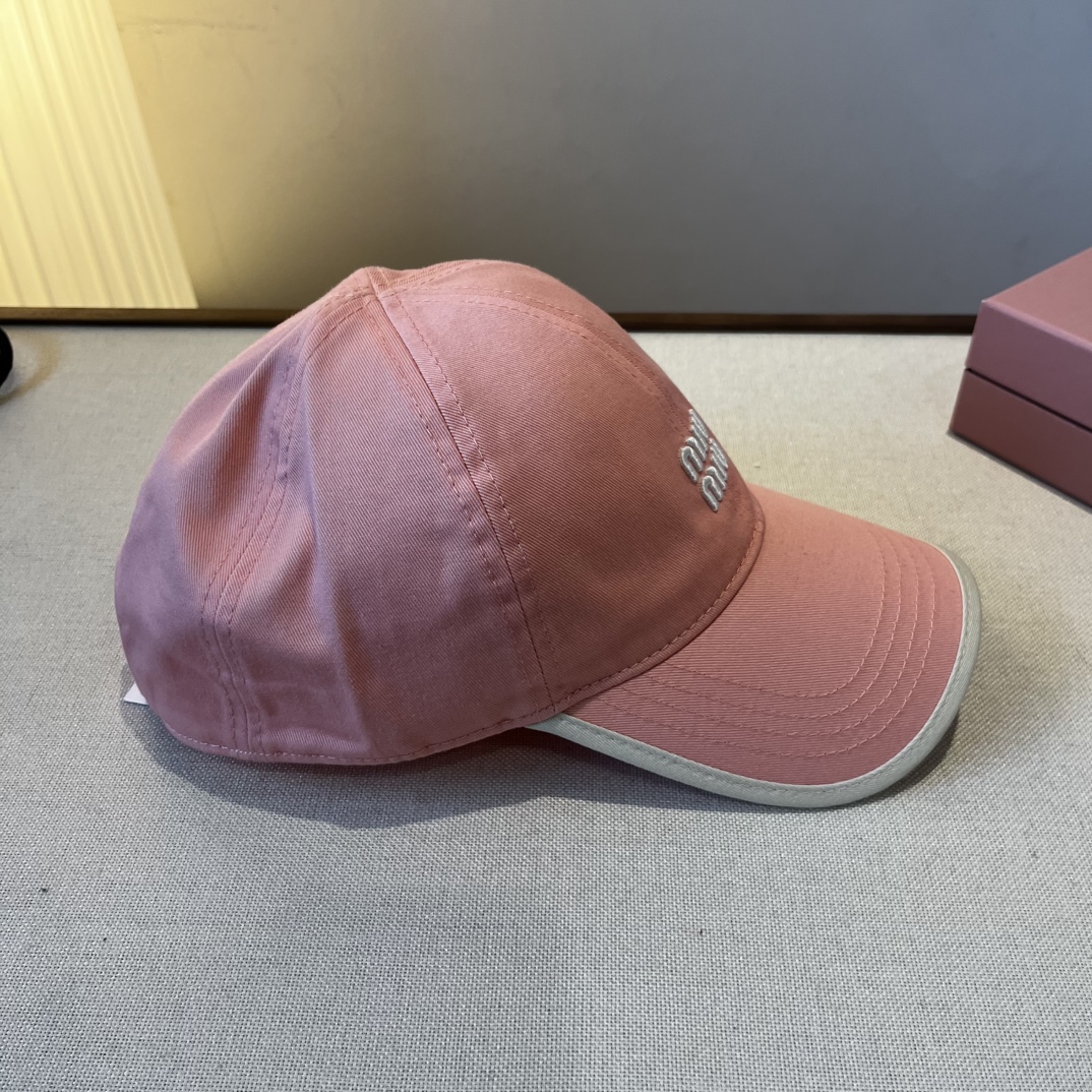 🆕

miumiu缪缪新款鸭舌帽，25年专柜新款，头围57cm