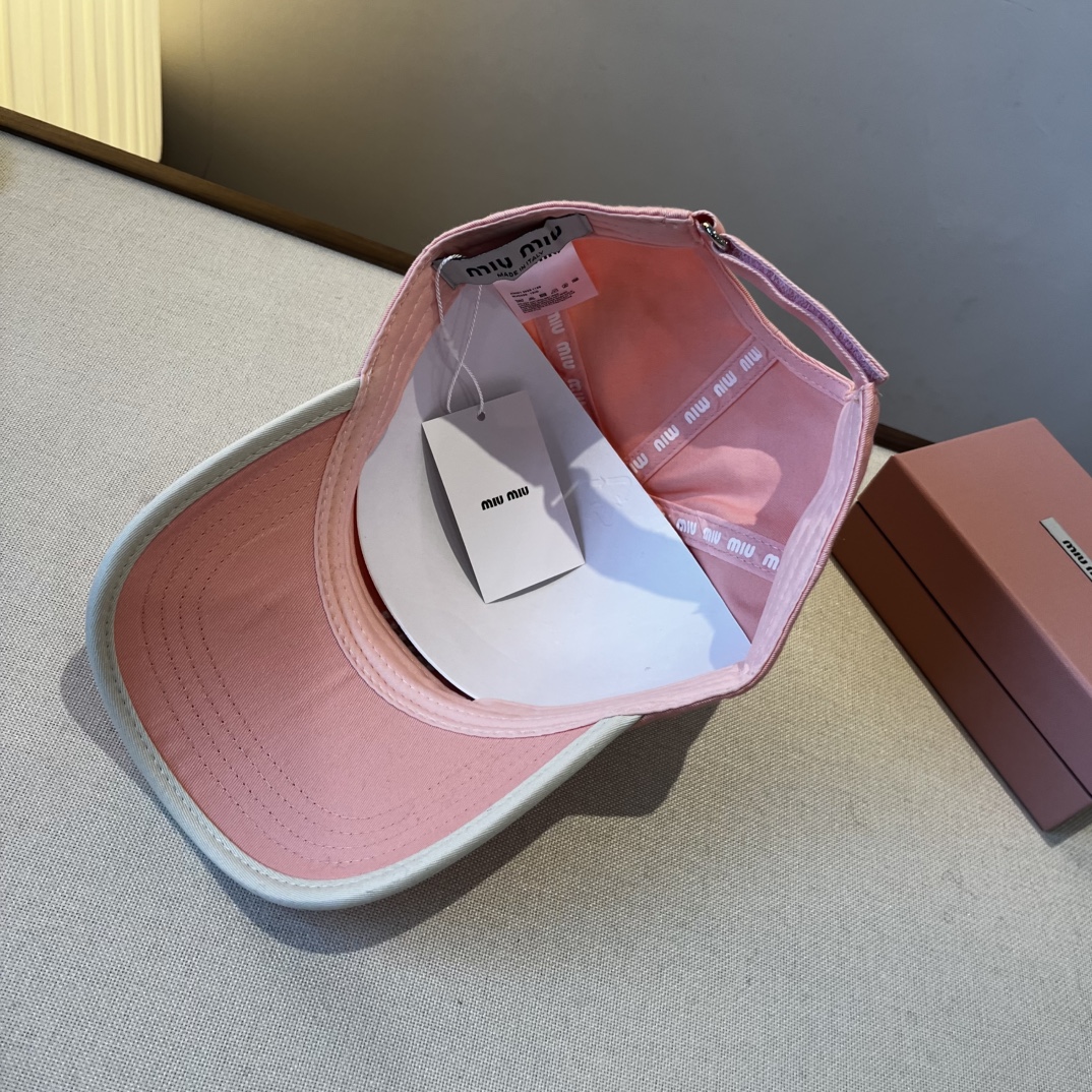 🆕

miumiu缪缪新款鸭舌帽，25年专柜新款，头围57cm