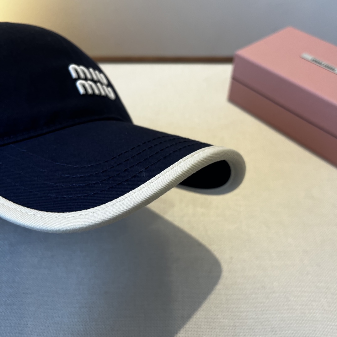 🆕

miumiu缪缪新款鸭舌帽，25年专柜新款，头围57cm