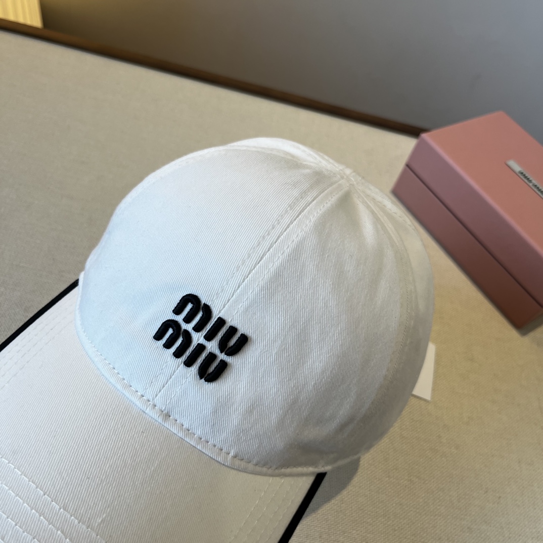 🆕

miumiu缪缪新款鸭舌帽，25年专柜新款，头围57cm