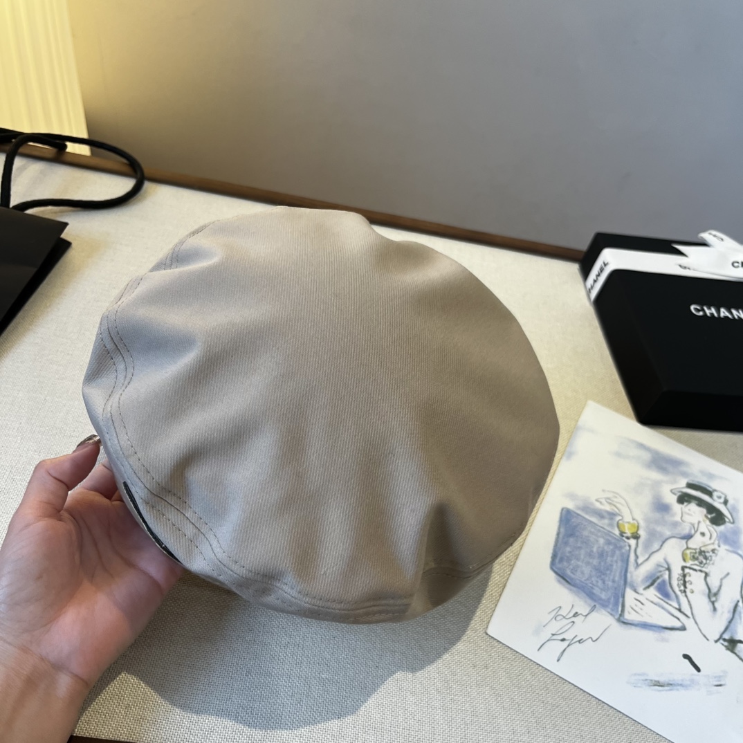 🆕

Chanel香奈儿新款贝雷帽 头围57cm