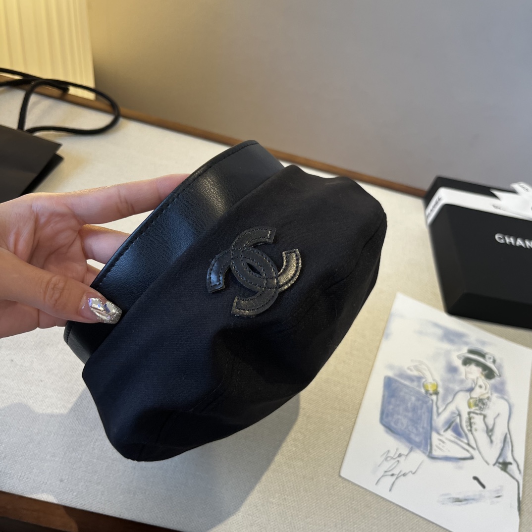 🆕

Chanel香奈儿新款贝雷帽 头围57cm