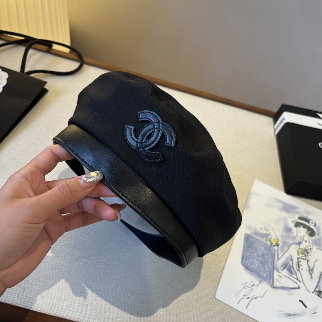 🆕

Chanel香奈儿新款贝雷帽 头围57cm