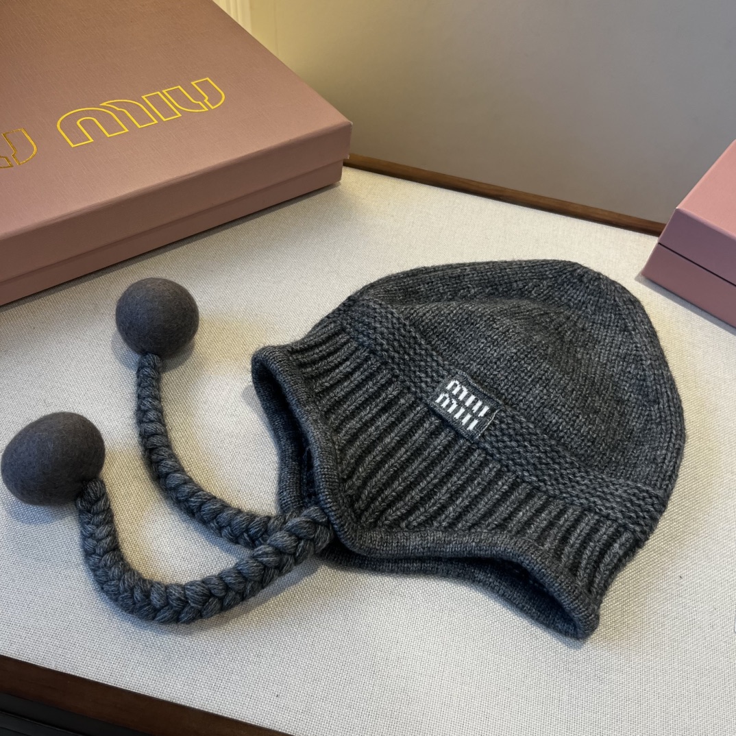 🆕

缪缪针织毛线帽、护耳帽