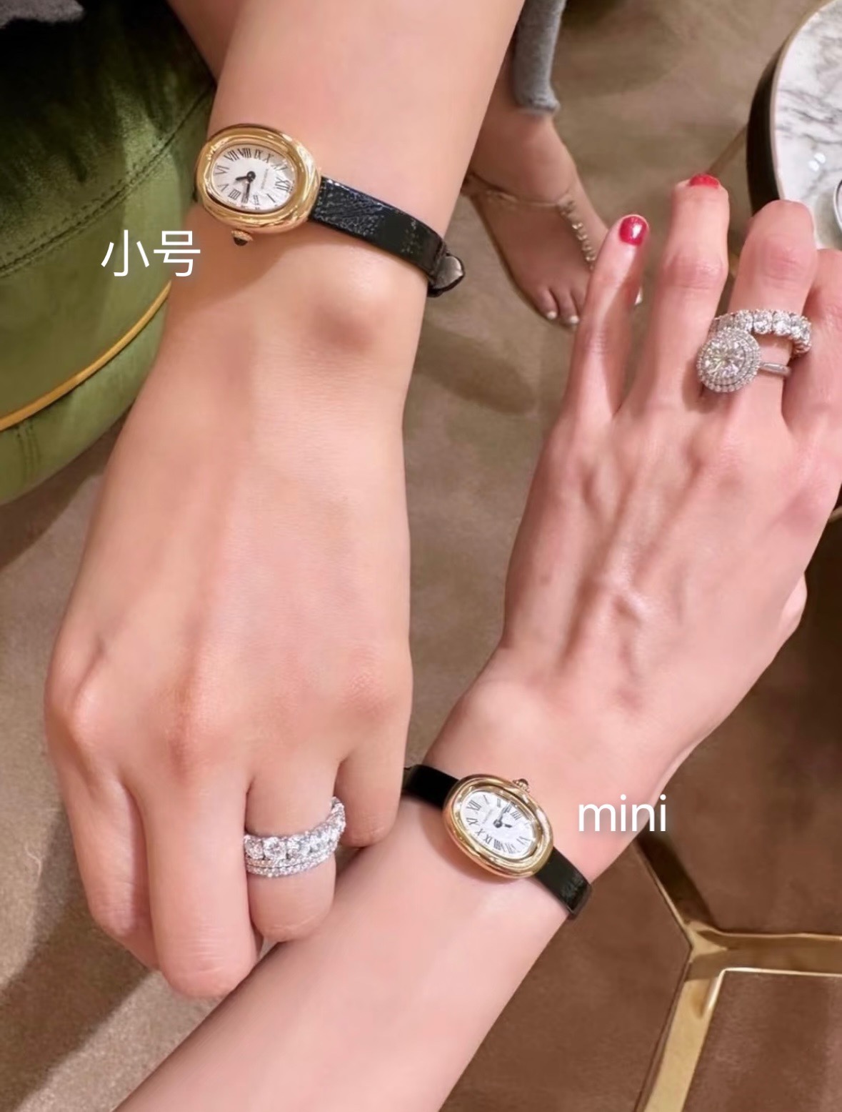 NO:385457,Comparison of bathtub sizes DR Factory Cartier Mini Bathtub, Cartier Mini Baignoire The aesthetic that grows on everyone's heart. It is exquisite and small but highly recognizable. The round and smooth oval case has a round and delicate metallic luster, reflecting elegance and exquisiteness. The unique mini size is 24.6mm*18.7mm, paired with Cartier's classic Roma numerals, blue steel hand and sapphire round crown, simple and without loss of details. Each design highlights the brand's inheritance and ingenuity. The light and persuasive circular curved wrist design is the ultimate expression of low-key luxury. Whether worn alone or with a layered jewelry, it can be easily controlled, not ostentatious but enough to make people remember it at a glance Live. This is the charm of a mini bathtub. DR produces, and it must be a fine product, dedicated to creating a small gold watch that belongs to you., cartier, cartier19860909浴缸大小尺寸上手对比图 DR Factory 卡地亚迷你浴缸,Cartier Mini Baignoire 长在每个人心尖上的审美.玲珑小巧却有极具辨识度,圆润流畅的椭园形表壳,金属光泽圆润细腻,折射出优雅与精致.独特迷你尺 寸24.6mm*18.7mm,搭配卡地亚经典的罗 马数字,蓝钢指针与蓝宝石浑圆表冠,简约 又不失细节.每一处设计都彰显品牌的传承 与匠心.轻盈服帖的圆弧形贴手腕设计,是 低调奢华的极致表现.无论单戴还是疊搭珠 宝都能轻松驾驭,不张扬却足以让人一眼记 住.这个就是迷你浴缸的魅力.DR出品,必属精品,致力于打造属于你命定的小金表.,,cartier,cartier,Watch