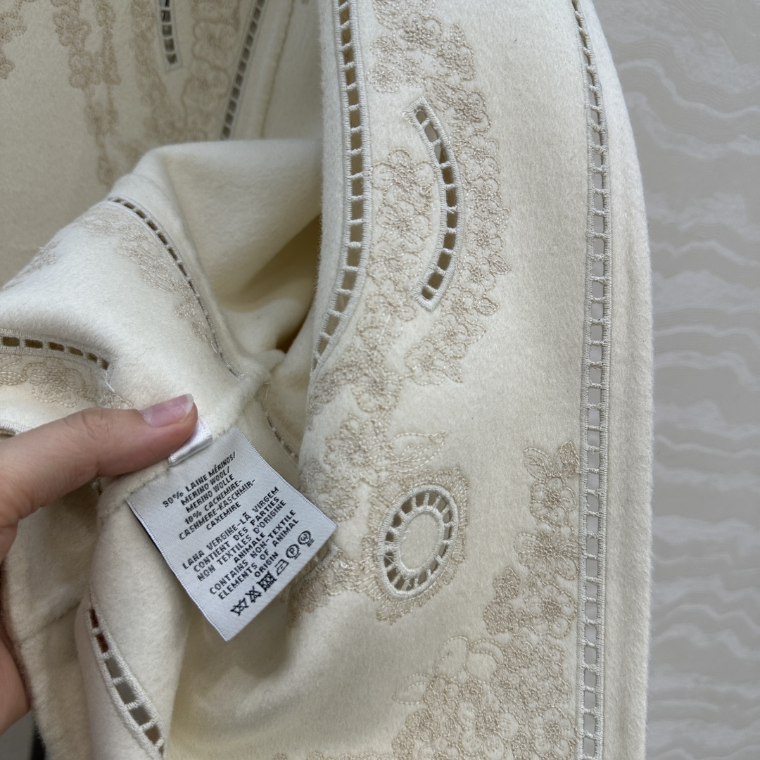 Elegant Embroidered Wool-Cashmere Blend Jacket - Luxury Women's Outerwear 9 i1756062867 6448 7