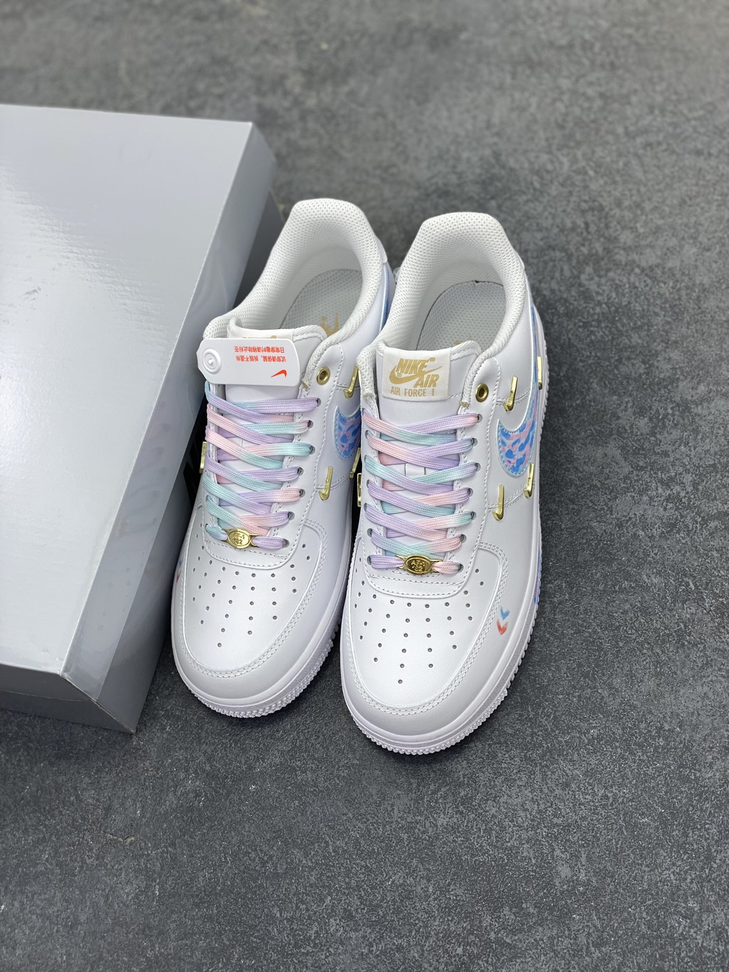 图片[8]-Nike Air Force 1 Low’07 四勾莫奈印象 空军一号低帮休闲板鞋 定制皮料 定制鞋盒 原楦原纸板 纯正空军版型 内置全掌气垫 货号：ZH0316-105 尺码：36 36.5 37.5 38 38.5 39 40 40.5 41 42 42.5 43 44 44.5 45-选品中心