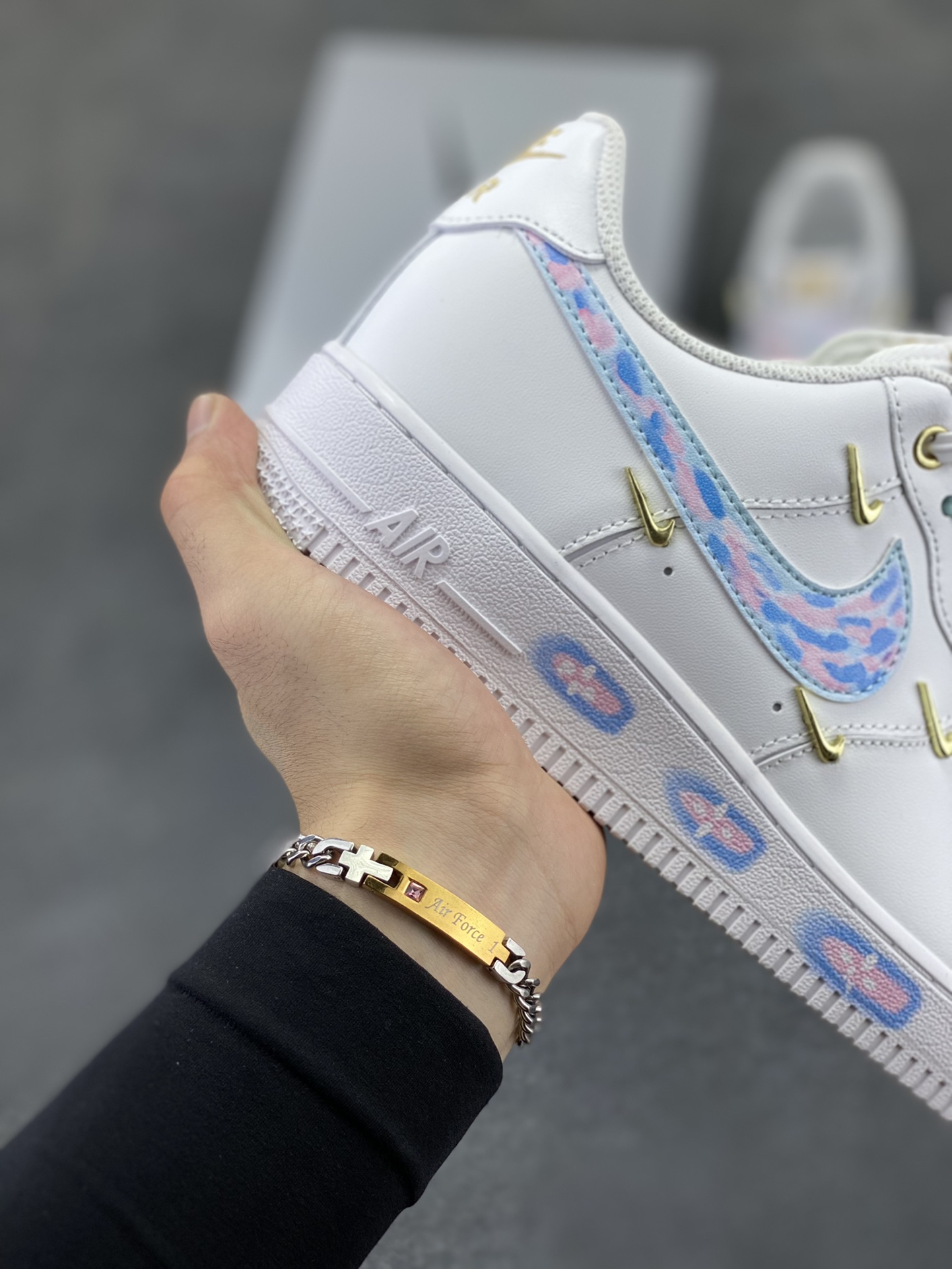 图片[6]-Nike Air Force 1 Low’07 四勾莫奈印象 空军一号低帮休闲板鞋 定制皮料 定制鞋盒 原楦原纸板 纯正空军版型 内置全掌气垫 货号：ZH0316-105 尺码：36 36.5 37.5 38 38.5 39 40 40.5 41 42 42.5 43 44 44.5 45-选品中心