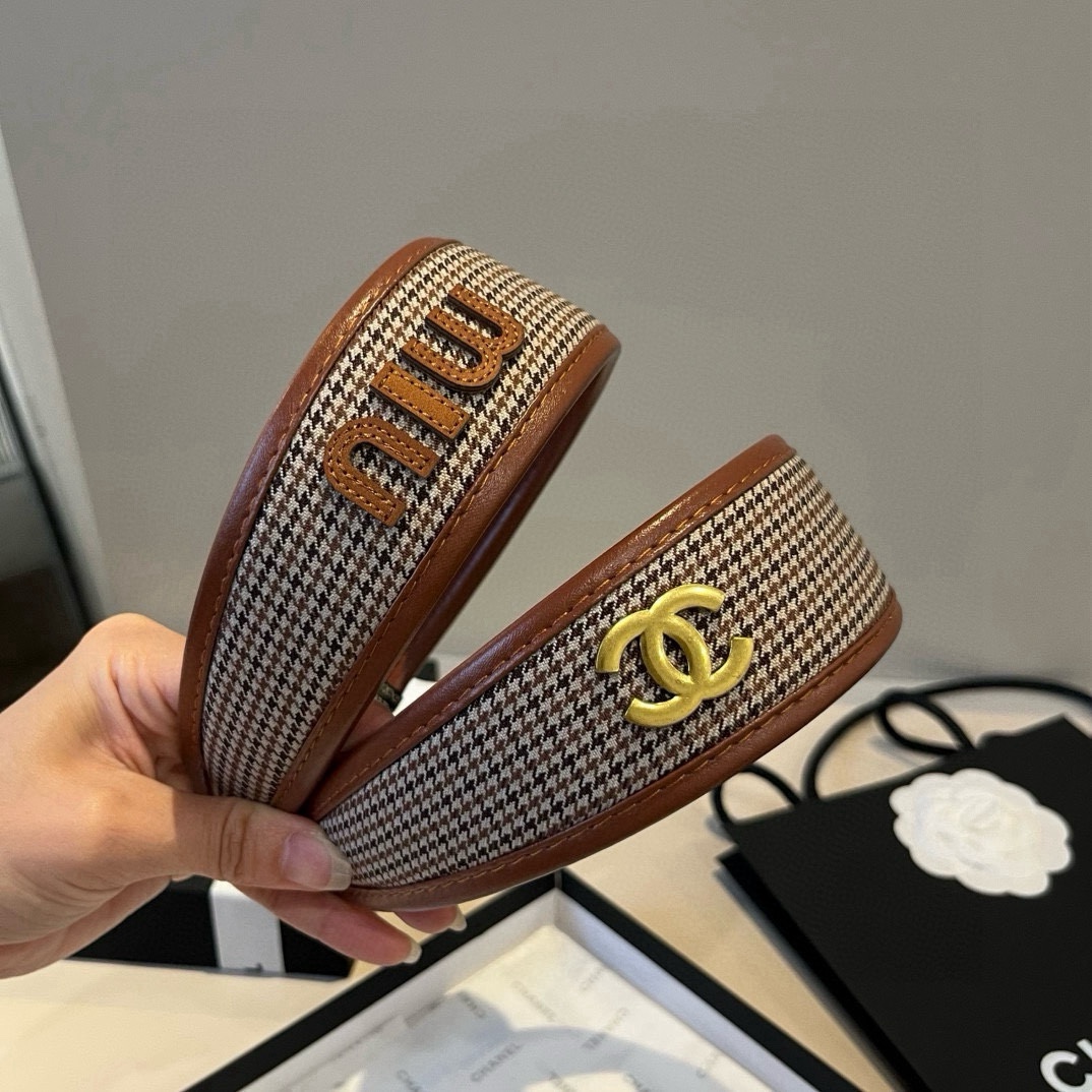 🆕

miumiu缪缪新款发箍