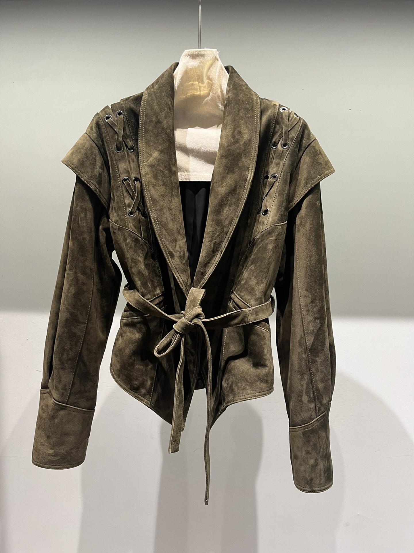 NO:742696,Pickle green, suede will have a slight color difference under spotlights, saint laurent-clothing, saint laurent,19860909咸菜绿色,绒面皮在射灯下会有点色差,圣罗兰-服装,saint laurent,,Women's clothing