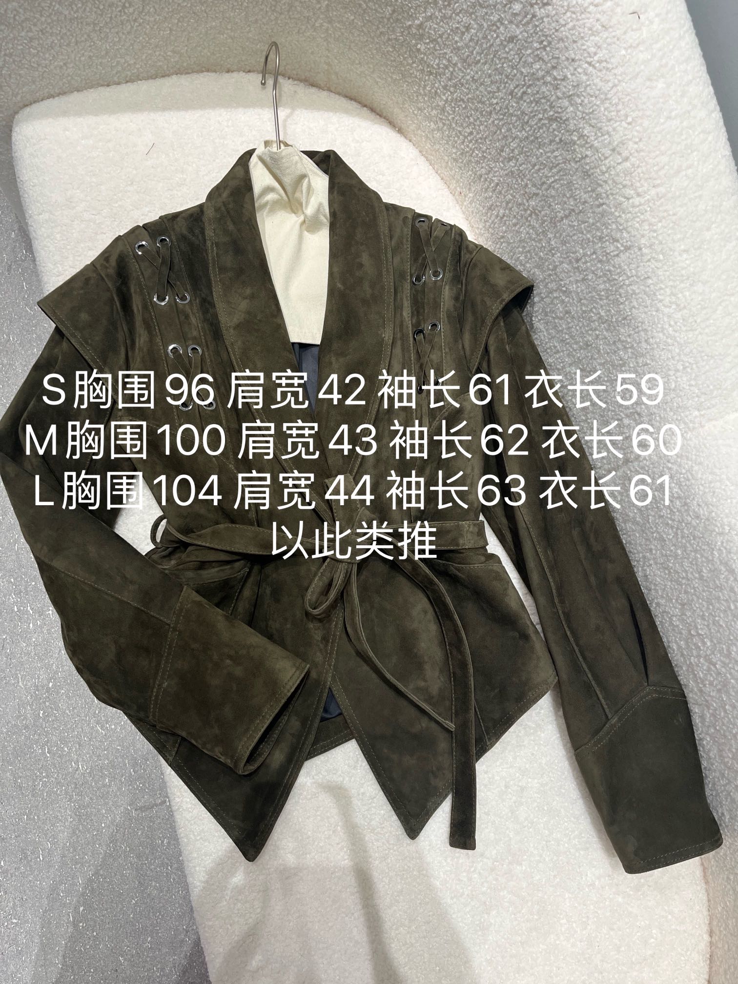 NO:742701,Pickle green, suede leather, size S- Xxl, super correct fit, Celine-clothing, celine,19860909咸菜绿色,绒面皮 尺寸S- Xxl码,版型超正,赛琳-服装,celine,,Women's clothing
