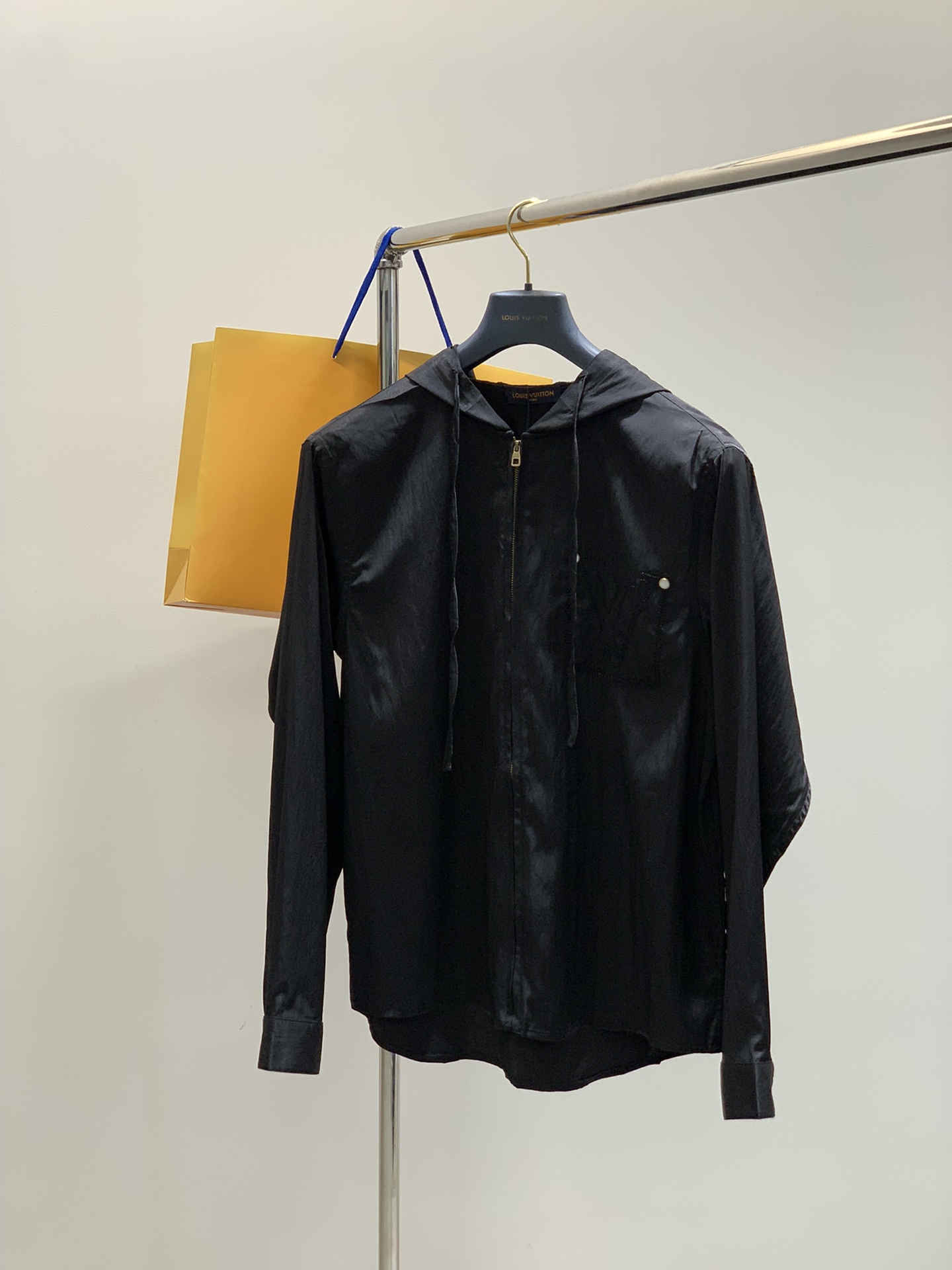 衣服，LouisVuitton 路易威登，2025秋季最新款，专柜同步有售，原单狠货，时尚休闲连帽套装，