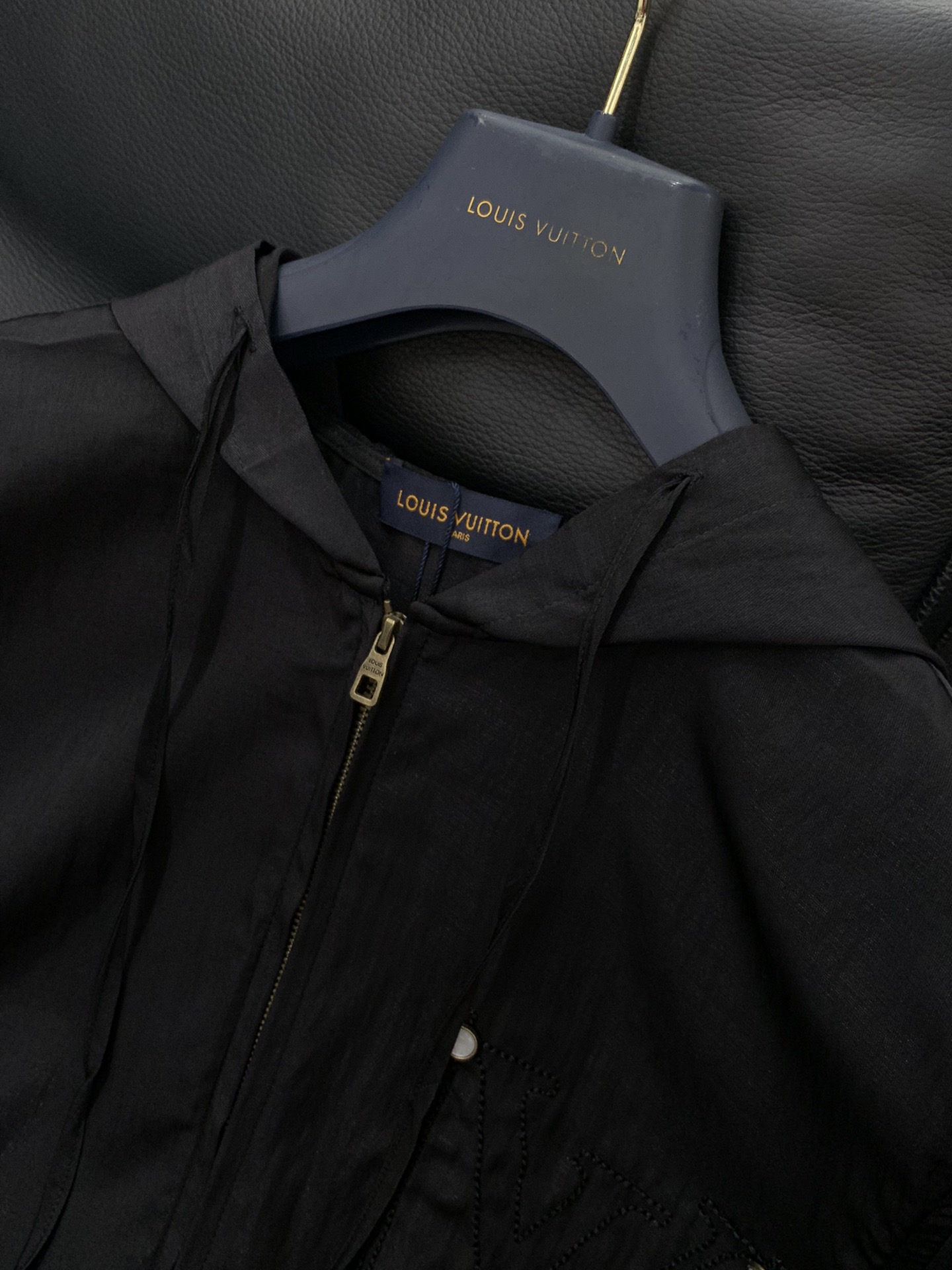 衣服，LouisVuitton 路易威登，2025秋季最新款，专柜同步有售，原单狠货，时尚休闲连帽套装，