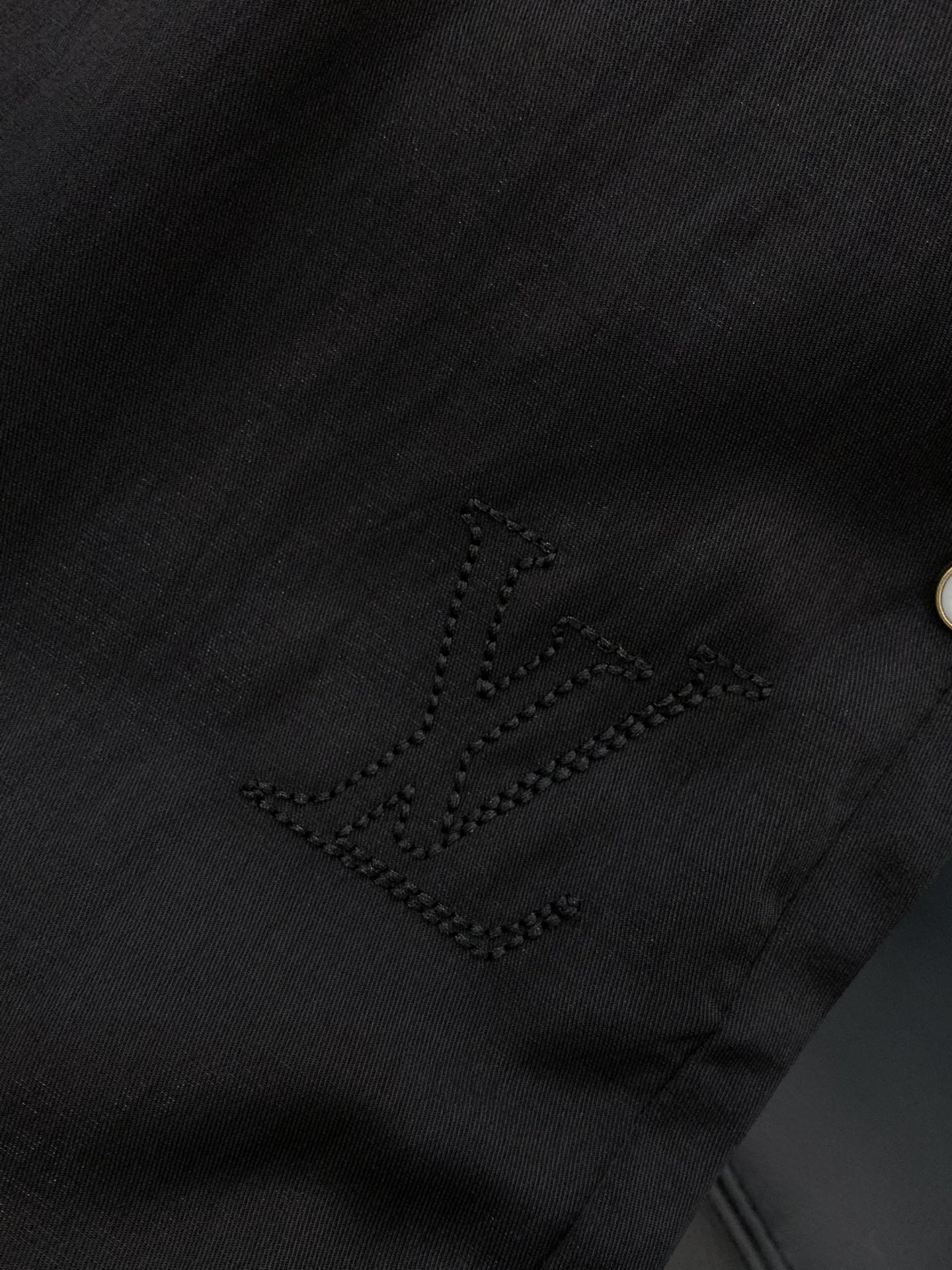 裤子，LouisVuitton 路易威登，2025秋季最新款，专柜同步有售，原单狠货，时尚休闲连帽套装，