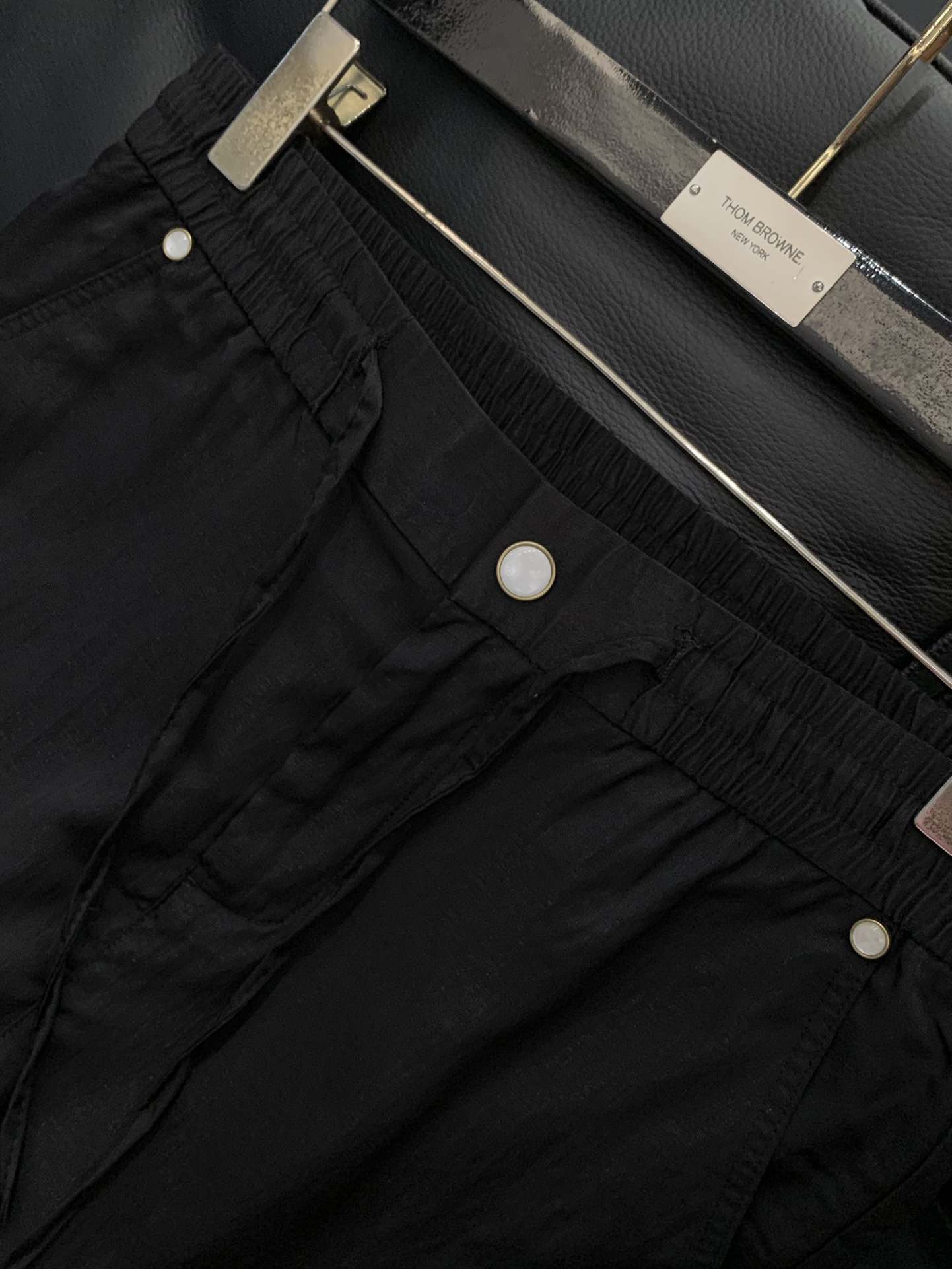 裤子，LouisVuitton 路易威登，2025秋季最新款，专柜同步有售，原单狠货，时尚休闲连帽套装，