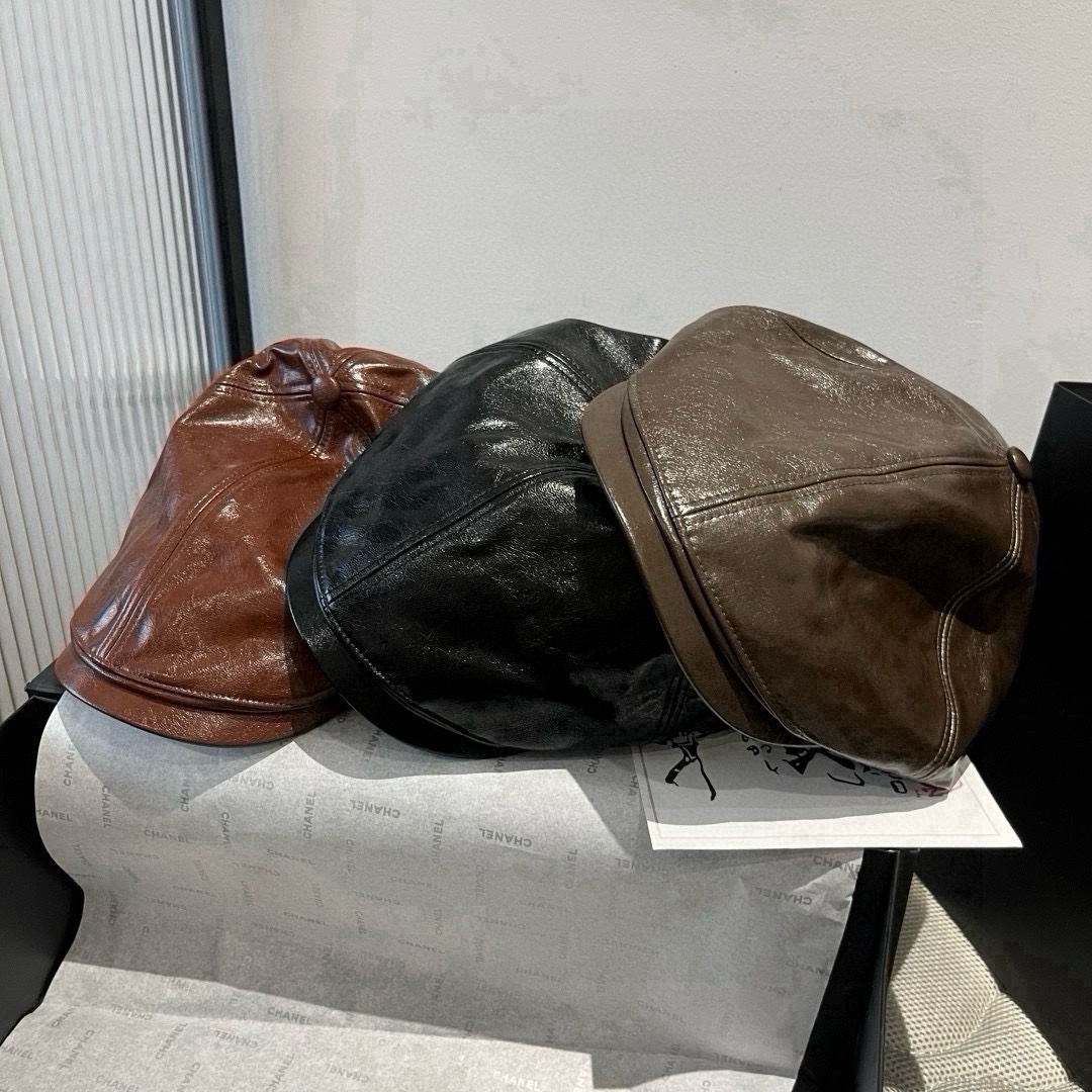 🆕

普拉达新款前进帽，高端定，头围57cm