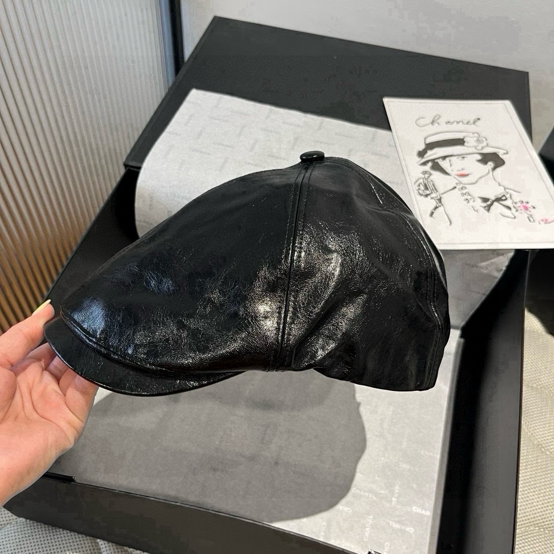 🆕

普拉达新款前进帽，高端定，头围57cm