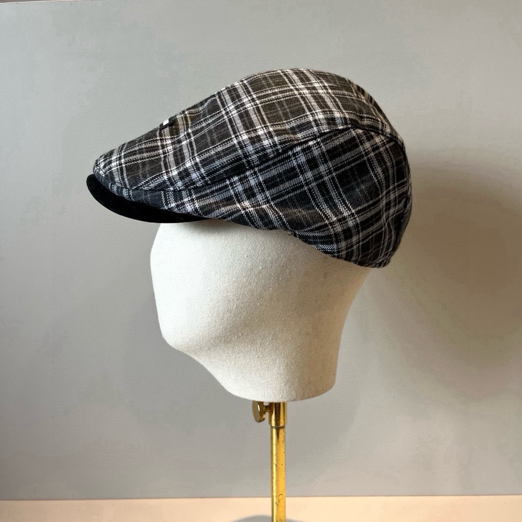 🆕

miumiu缪缪鸭舌前进帽，头围58cm