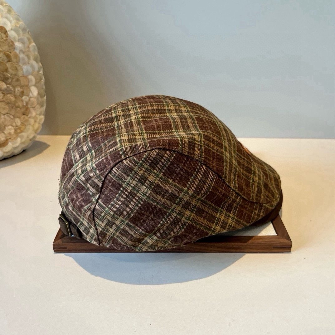 🆕

miumiu缪缪鸭舌前进帽，头围58cm