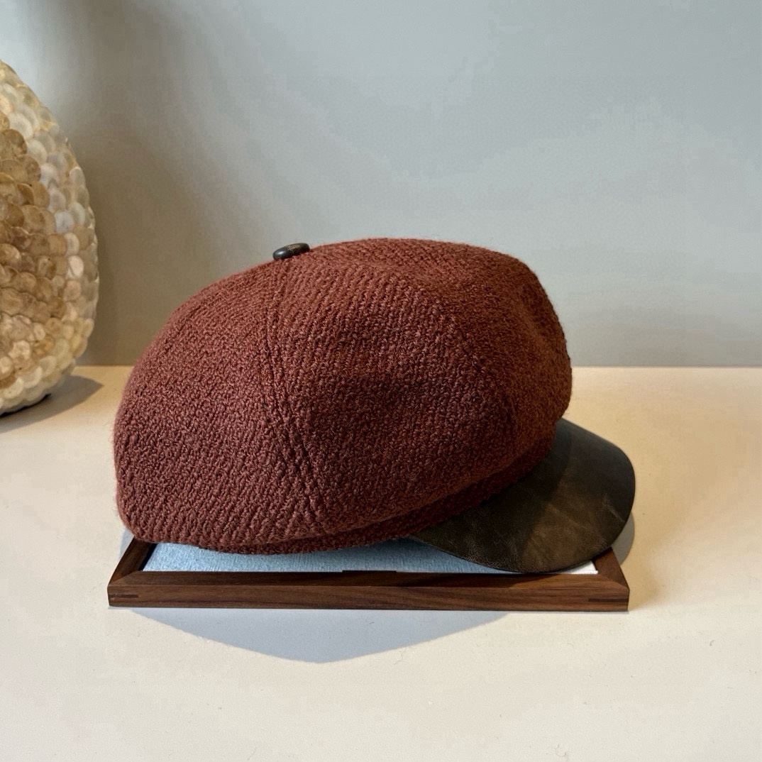 🆕

Gucci古奇新款鸭舌画家帽，头围57cm