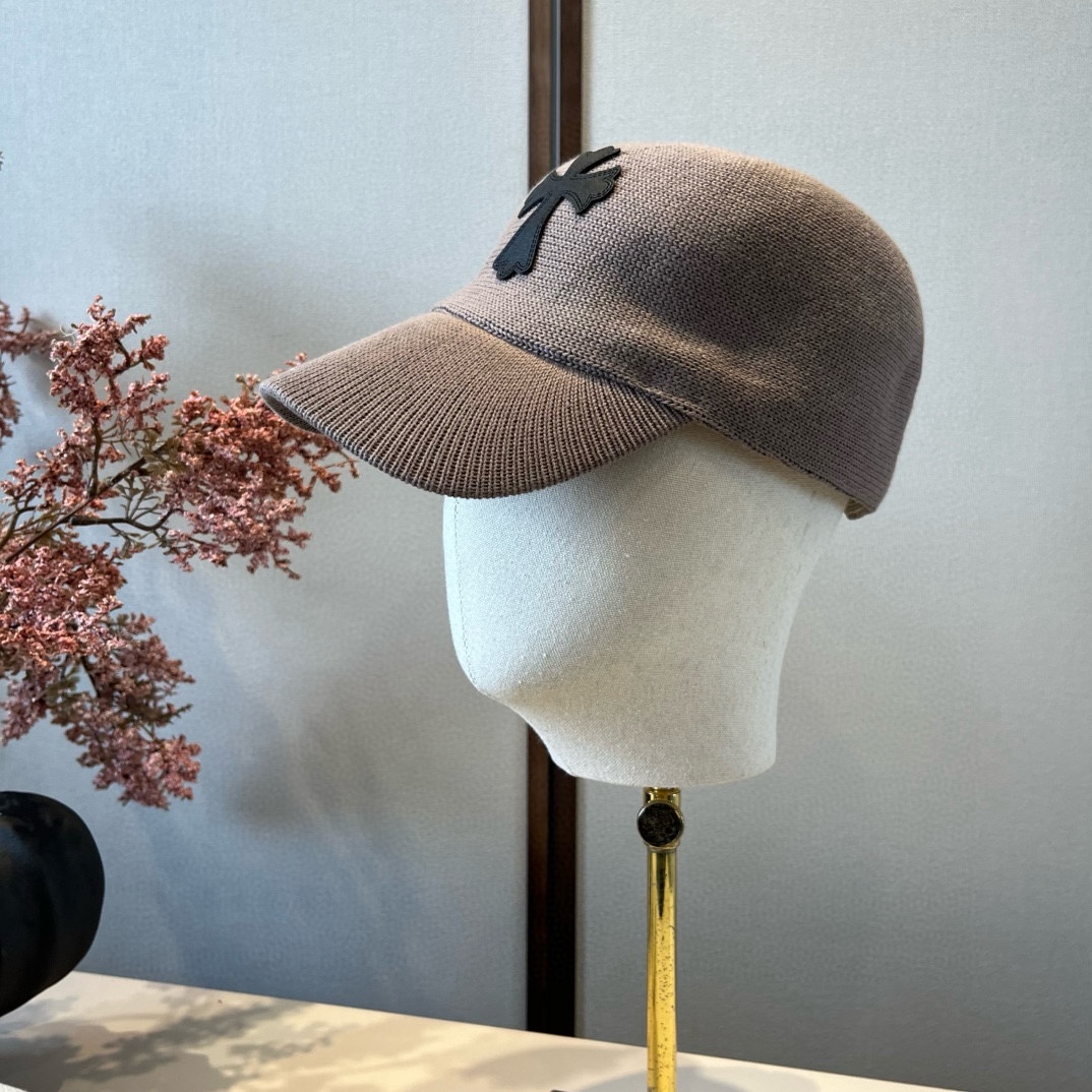 🆕

克罗心鸭舌草帽，定制款骑士帽，头围57cm