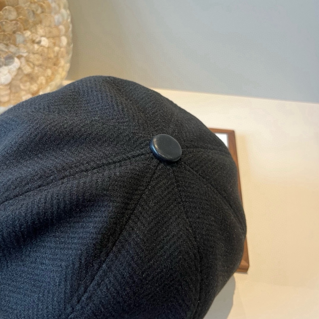 🆕
2024爱马仕HERMES毛呢新款鸭舌画家帽，头围57cm