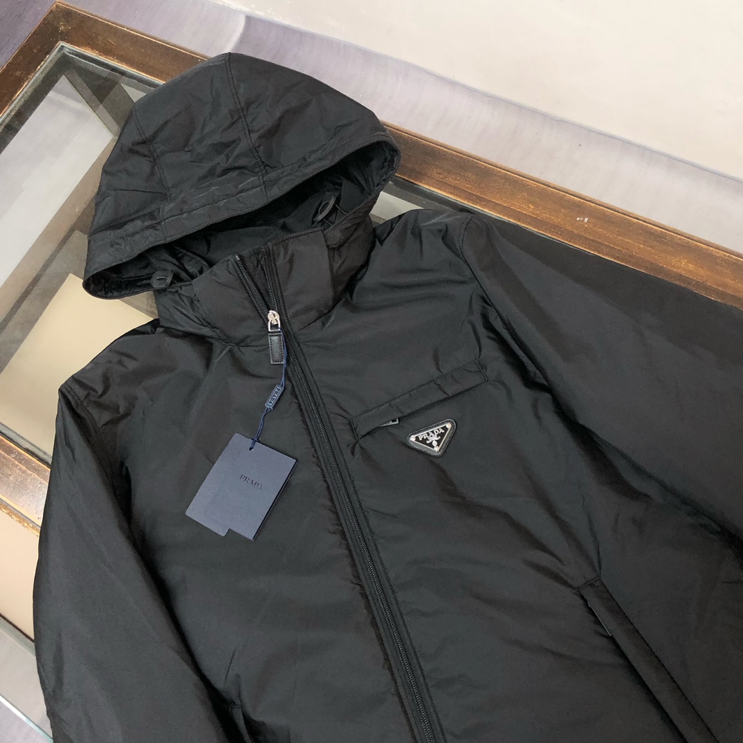 Prada down jacket PRADA 25 New re-nylon, 95 — photo 3