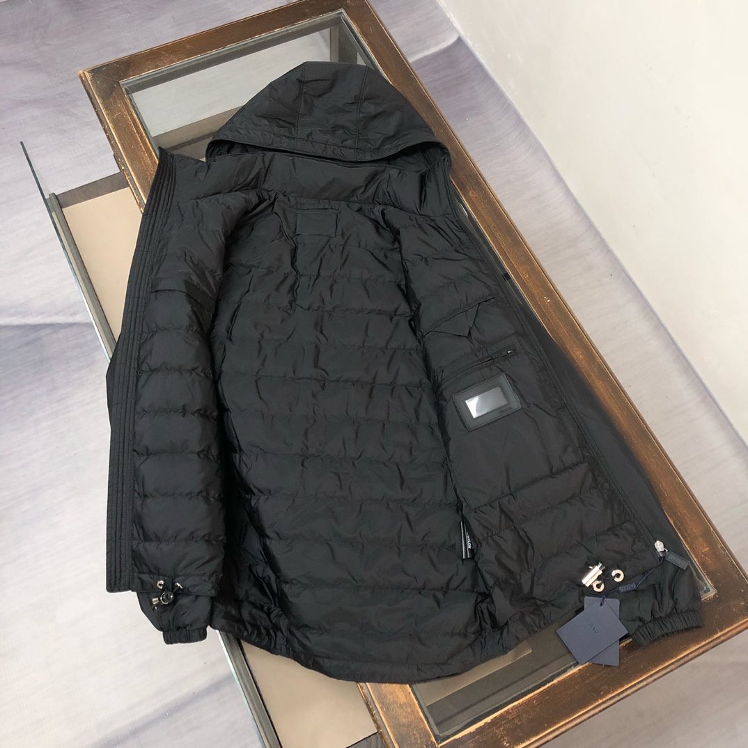 Prada down jacket PRADA 25 New re-nylon, 95 — photo 7